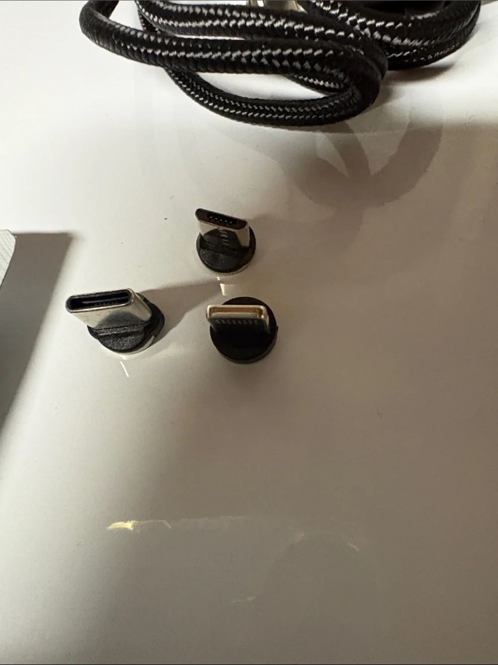 Magnetic Universal Charge Cable — Black